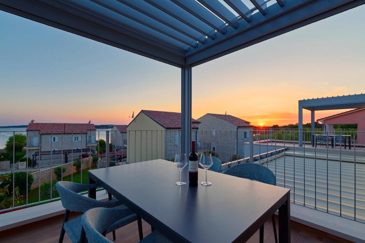 Apartments Jasmin Medulin Exterior photo